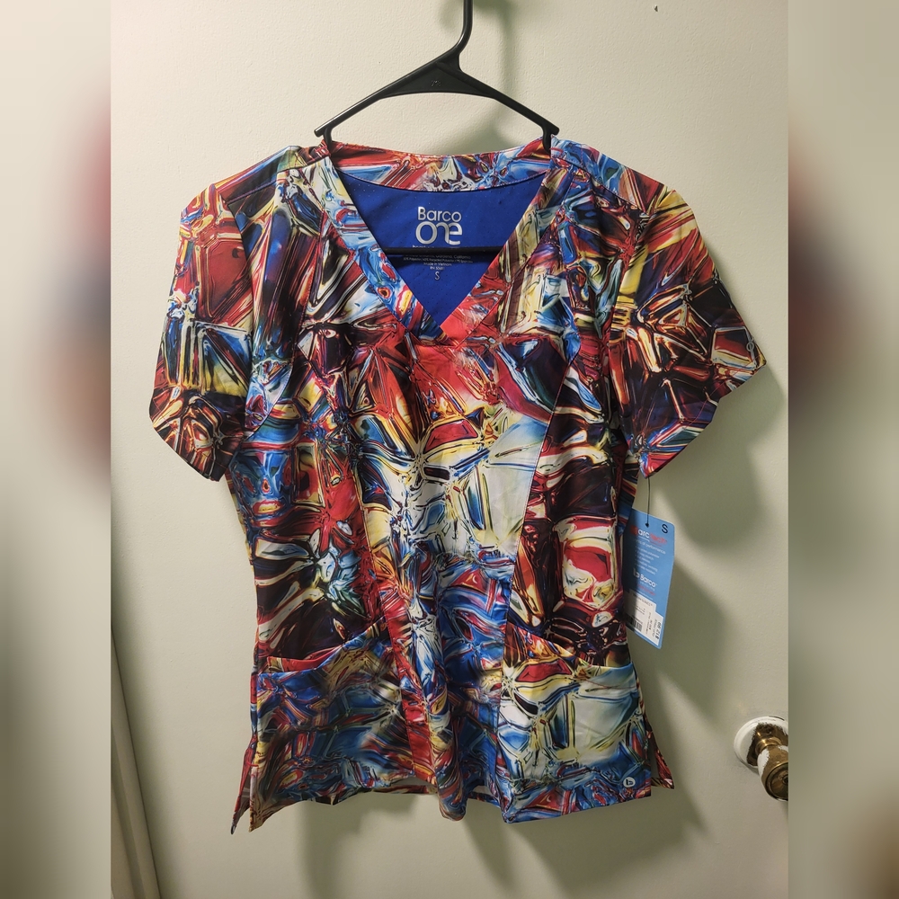 Barco Uniforms Blue Red Graphic Short Sleeve Blouse